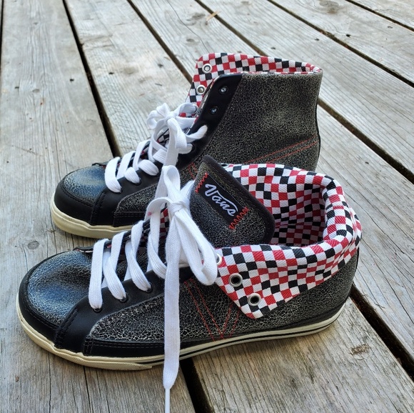 Vans Lono - Picture 1 of 5